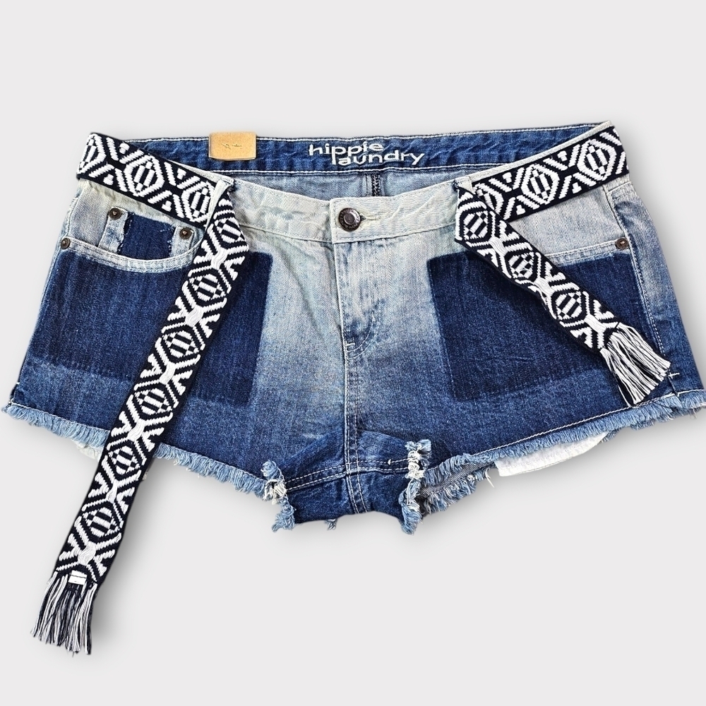 Hippie Laundry Boho Denim Belted Frayed Hem Shorts - Picture 3 of 12